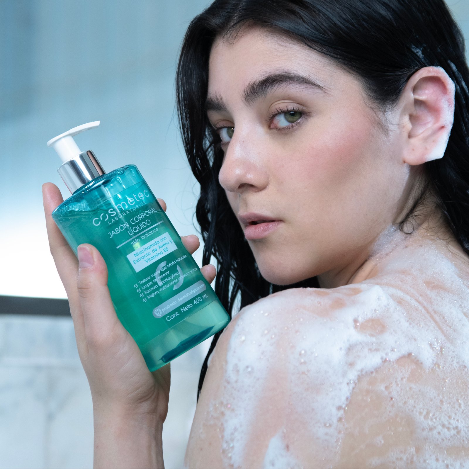 Uso del jabón corporal Skin Balance